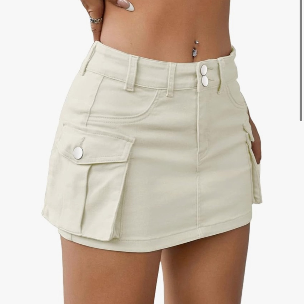 Women's Cream Cargo Skirt
